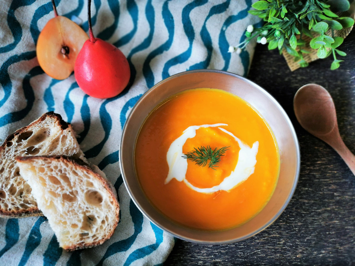 Pastel Salad Bowl 4pcs (2 x stainless steel bowls, 2 x silicone bowls)