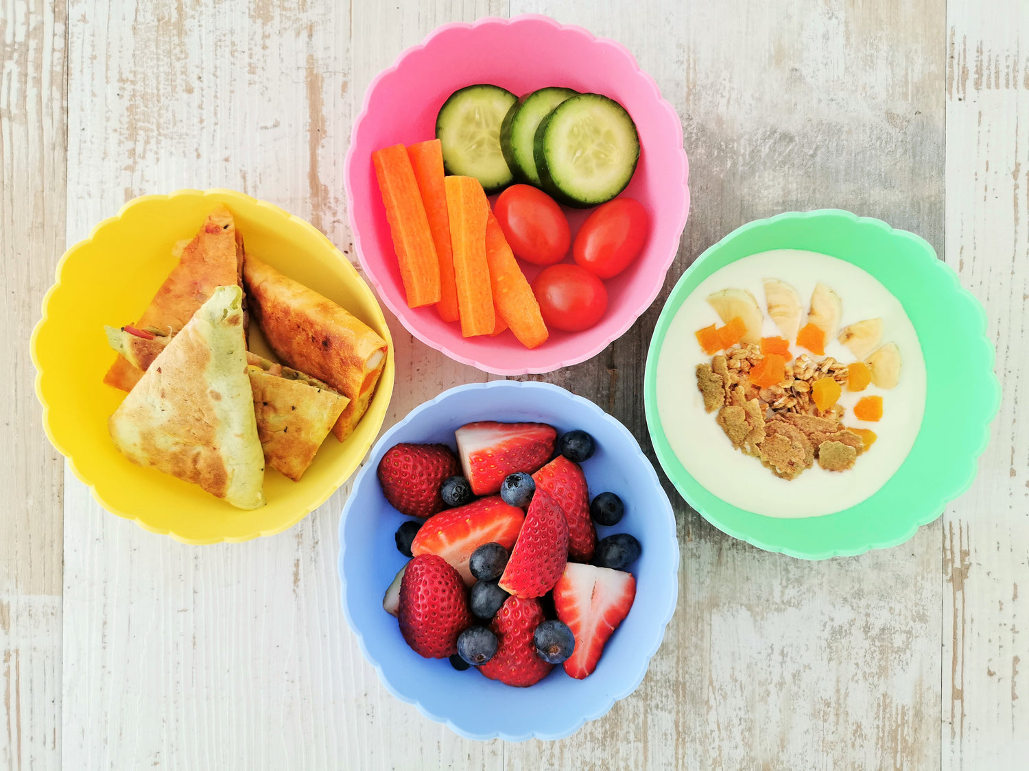 Pastel Mini Bowl 4pcs (2 x stainless steel bowls, 2 x silicone bowls)