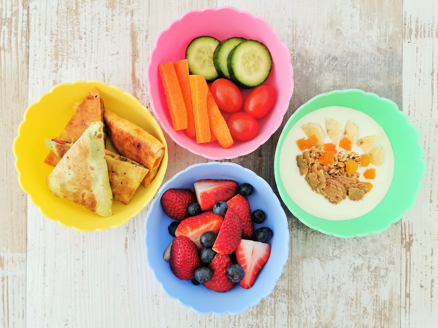 Pastel Mini Bowl 4pcs (2 x stainless steel bowls, 2 x silicone bowls) - Factory seconds