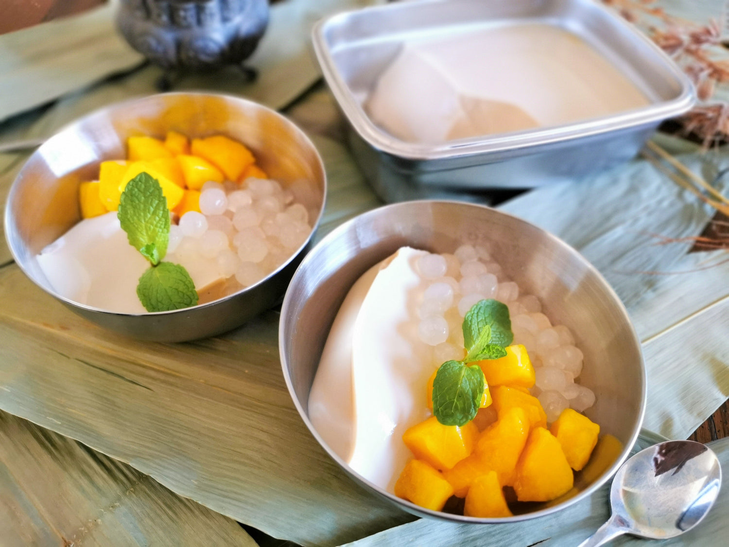 Pastel Salad Bowl 4pcs (2 x stainless steel bowls, 2 x silicone bowls) - Factory seconds