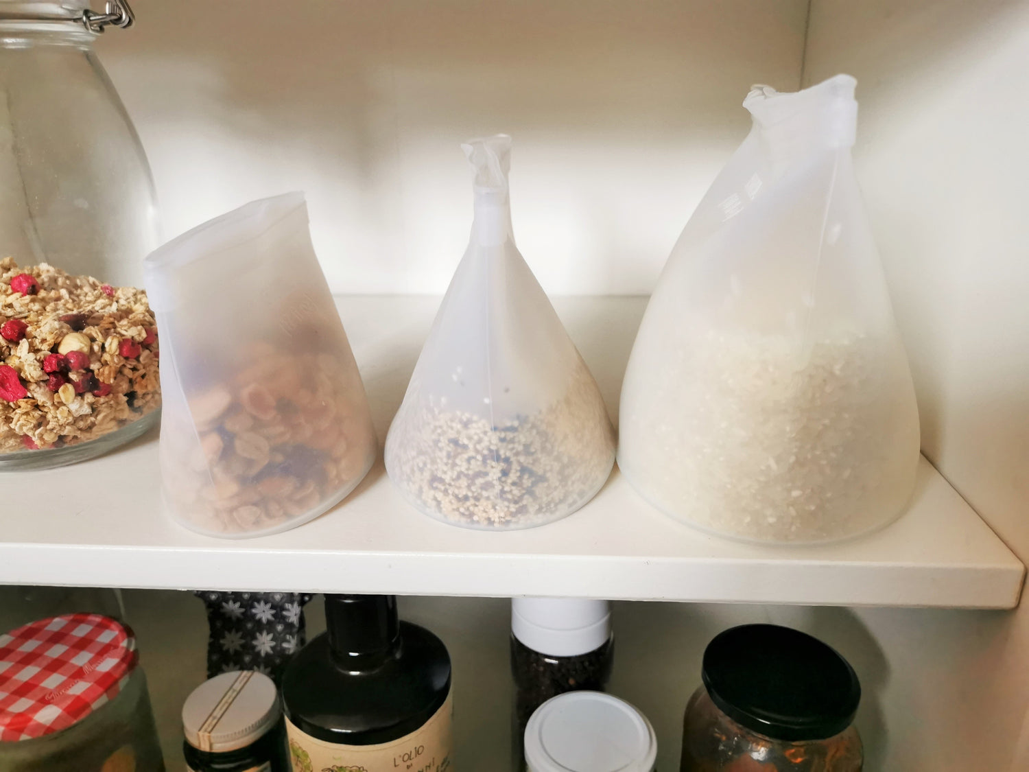 Can be used as pantry organisers.